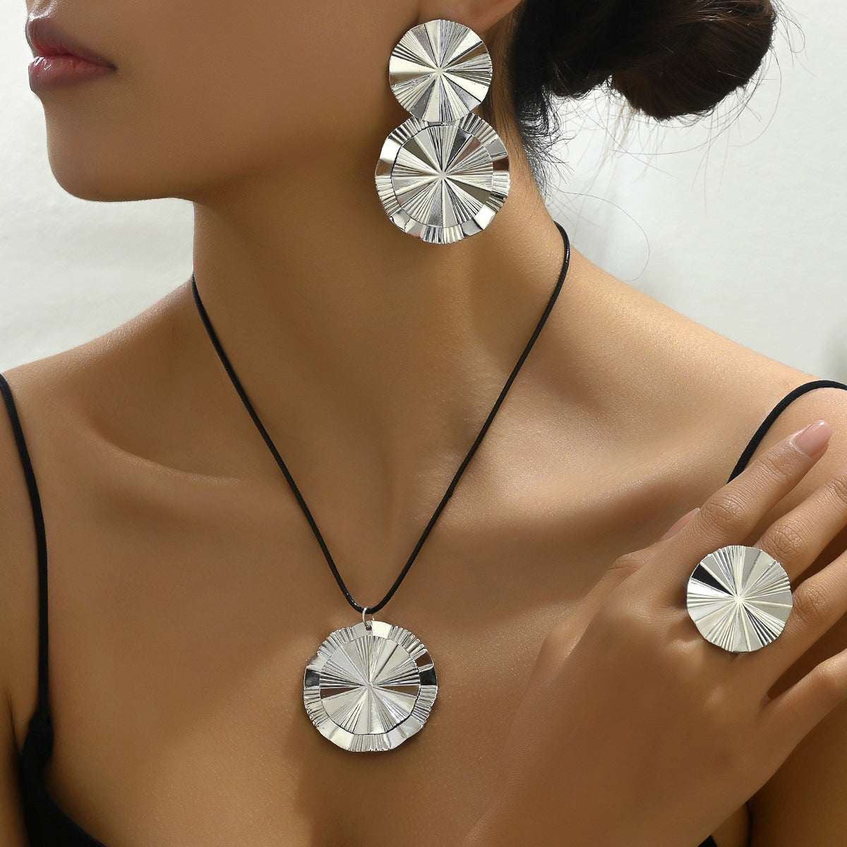 Distinctive Hip Hop European And American Women's Earrings Necklace Suit Fashion Double Layer Design Earrings Simple Versatile Women's Ring
