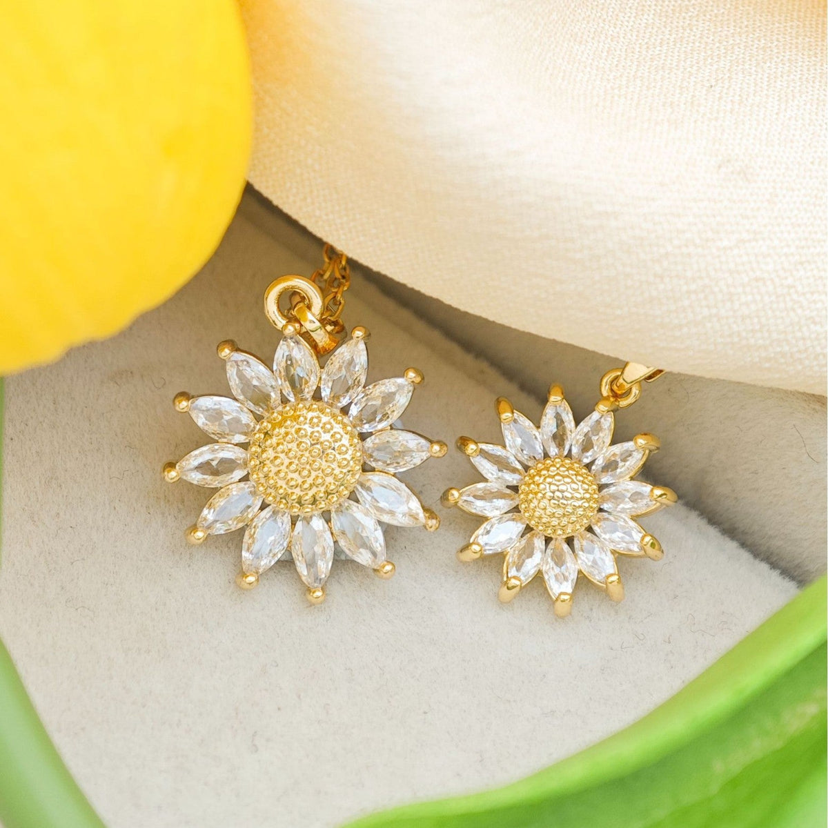 Necklace Cross-border New Sunflower Necklace Fashion Simple Accessories Ins Cyber Celebrity Sunflower  Necklace