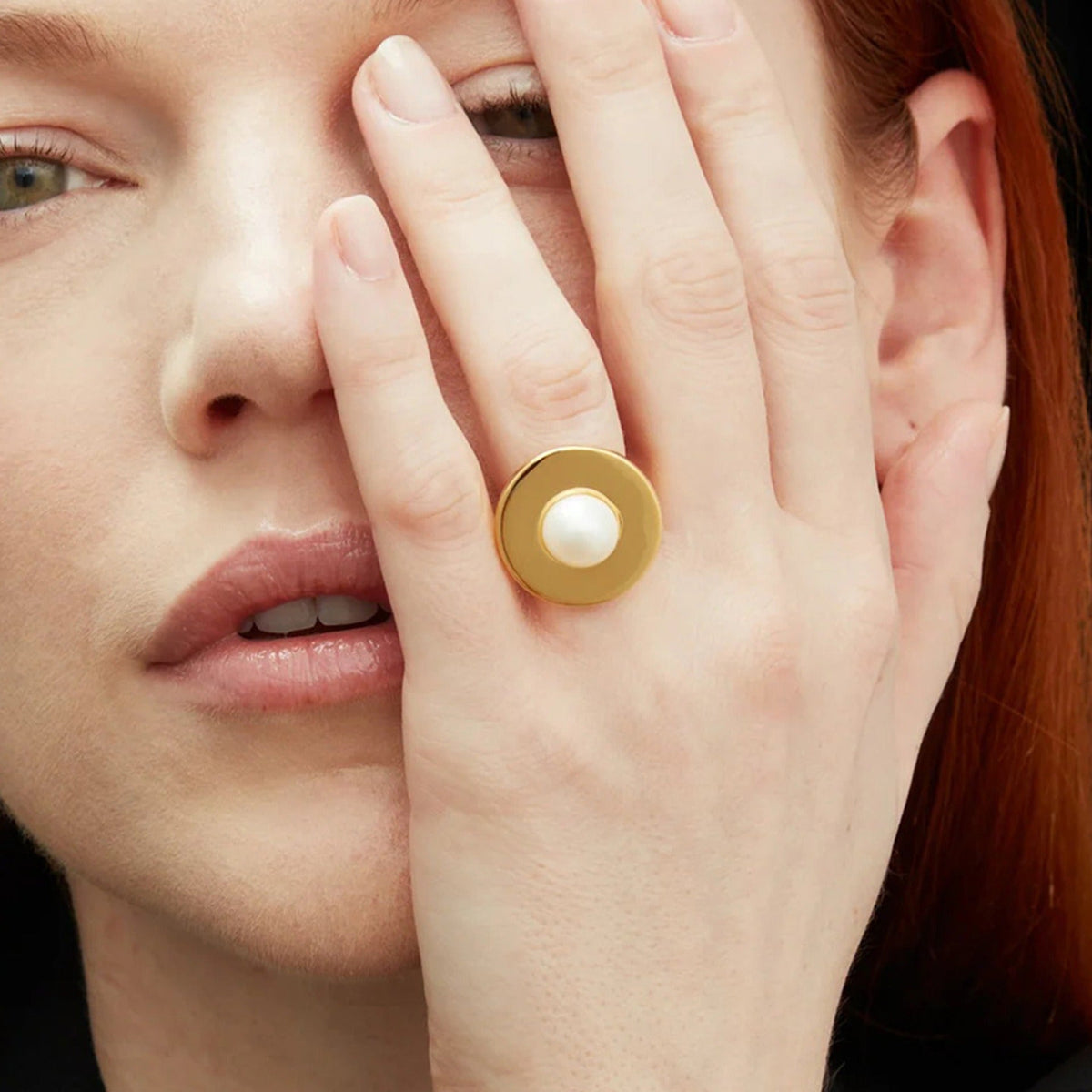 18K gold round pearl inlaid design light luxury noble ring
