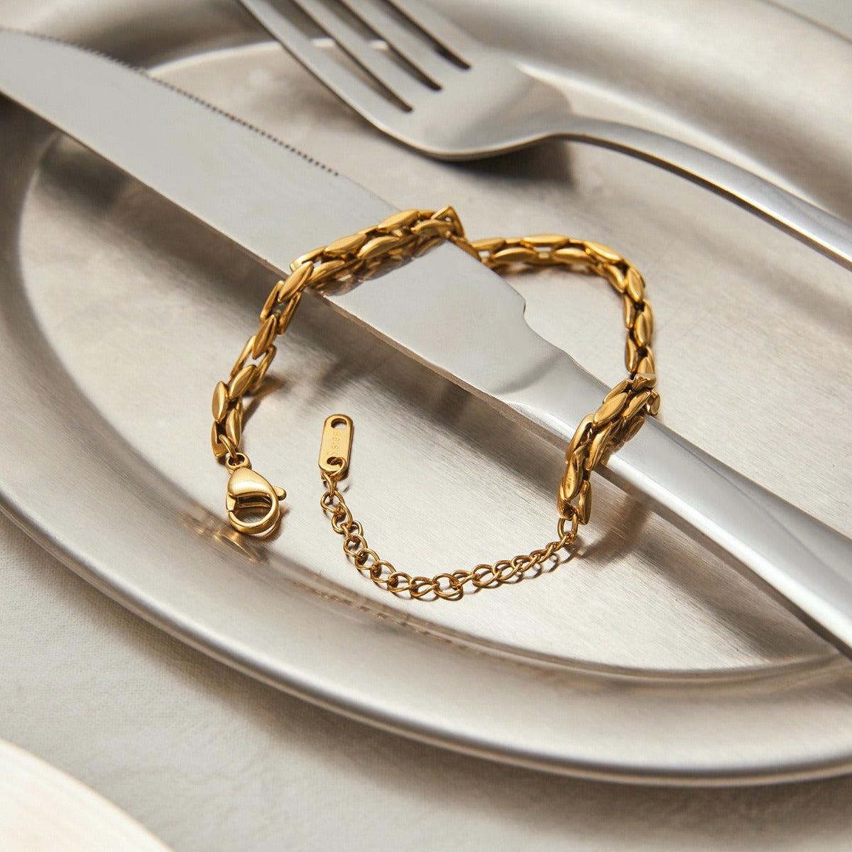 18k gold light luxury high-end bracelet