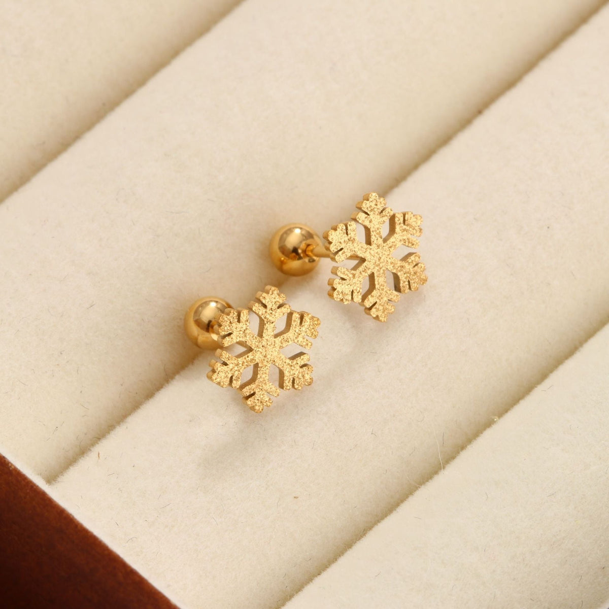 18K gold geometric inlaid gemstone design trendy personality earrings