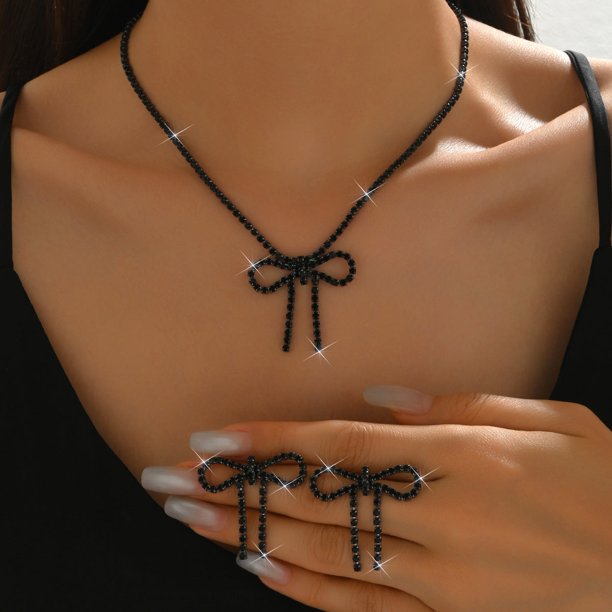 Versatile Bridal Jewelry Claw Chain Full Diamond Bowknot Necklace Earrings Accessories Women's Trendy Banquet Cross-Border Supply