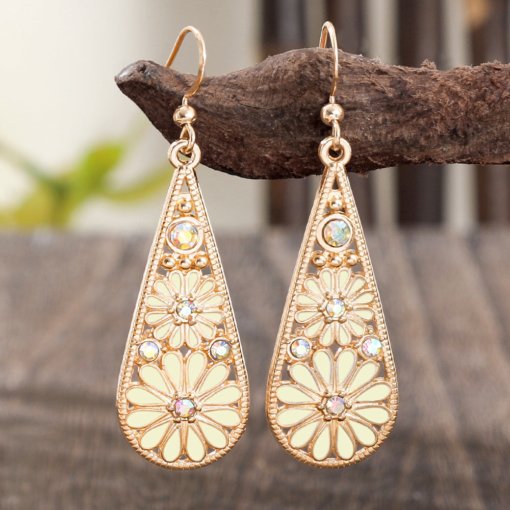 Metal Earrings Water-drop-shaped With Small Daisies Oil-drip Style