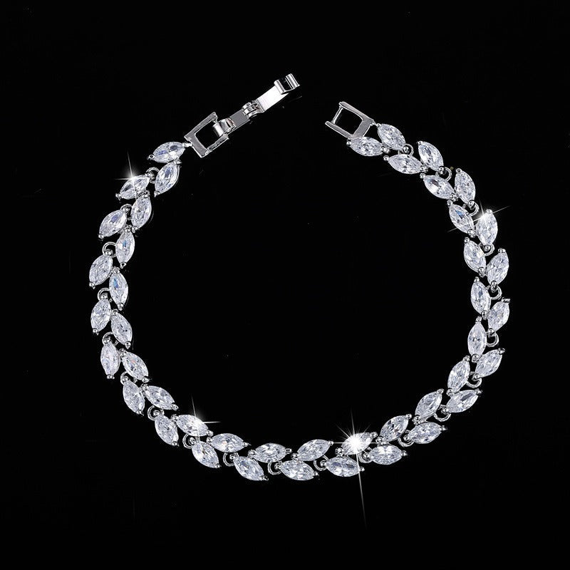 Small leaf zircon bracelet