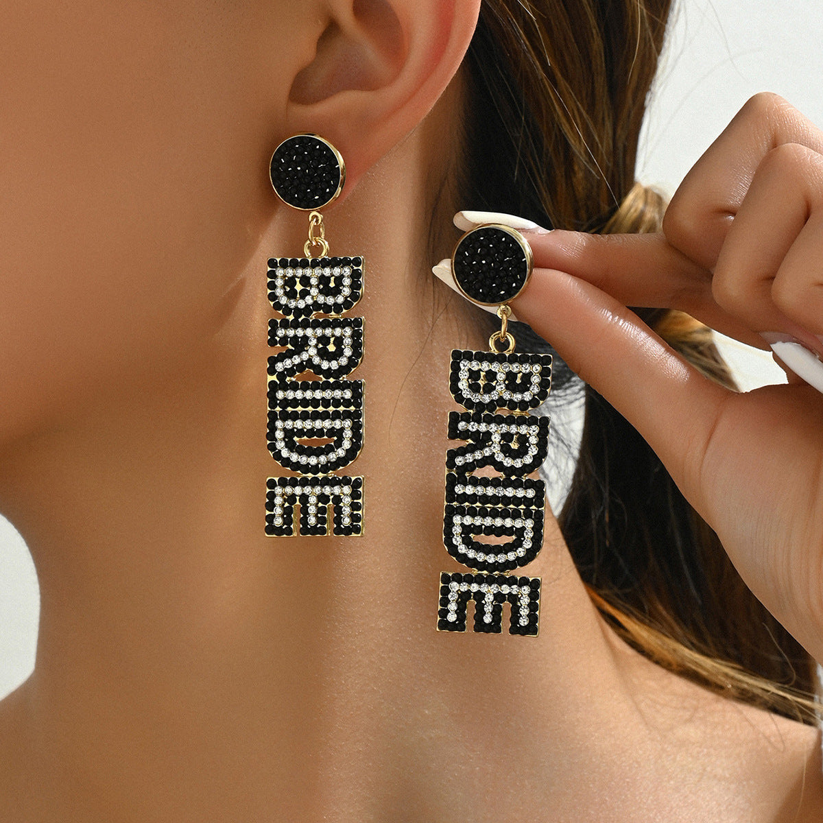 Sweet Korean Style Korean Style  Style Pearl Earrings All-Match English Letter Niche Design Earrings Elegant Earrings
