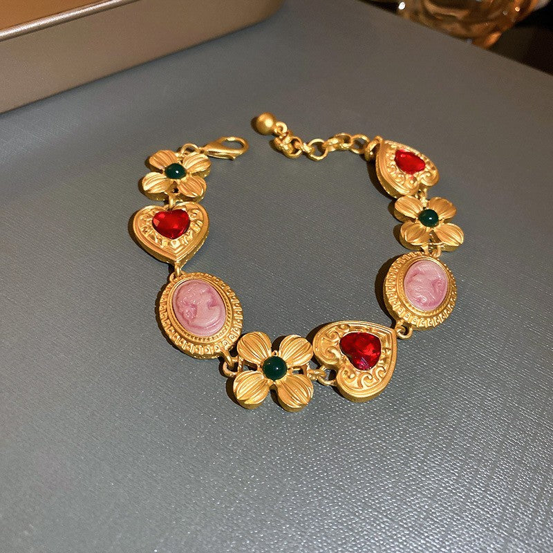 Second-Hand Vintage Jewelry With Diamond-Encrusted Flowers And Heart Necklaces, Retro Elegant Clavicle Chains, Light Luxury And High-End Necklaces