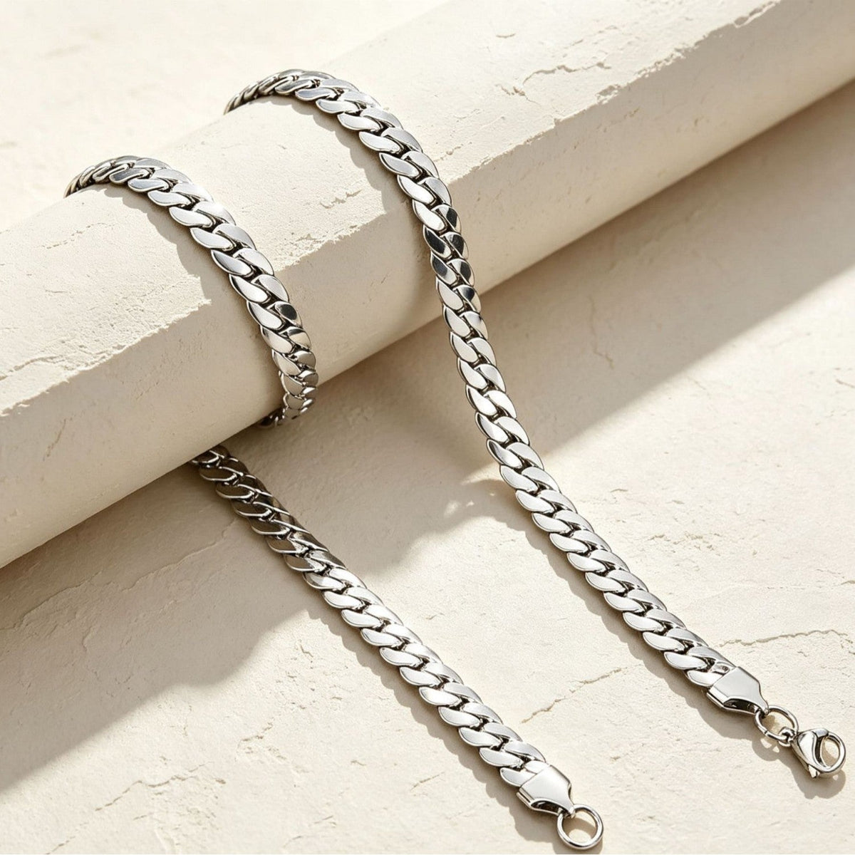 Modern 314 Stainless Steel Plated And Gold Plated Necklace And Bracelet