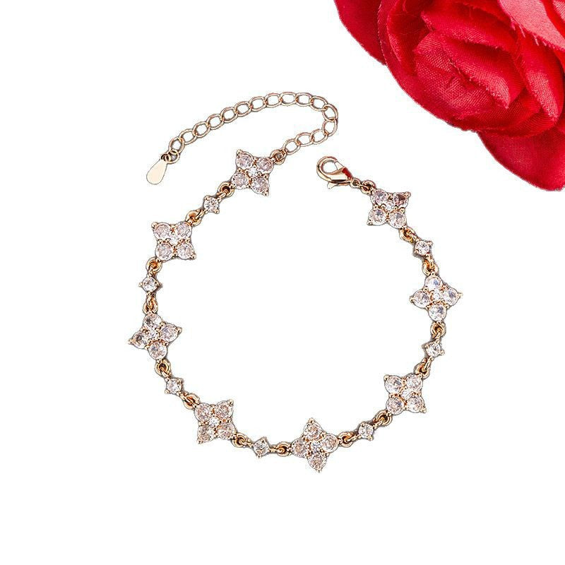 Sparkling Clover Tassel Bracelet