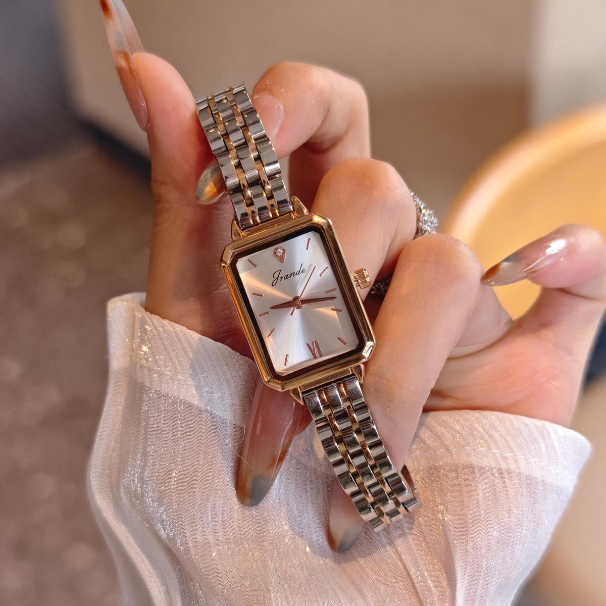 Womens French-Style Fashionable Quartz Dress Watch