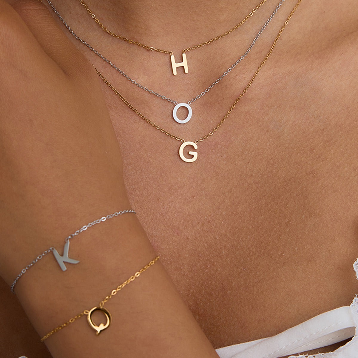 18K gold 26 letters simple and elegant bracelet