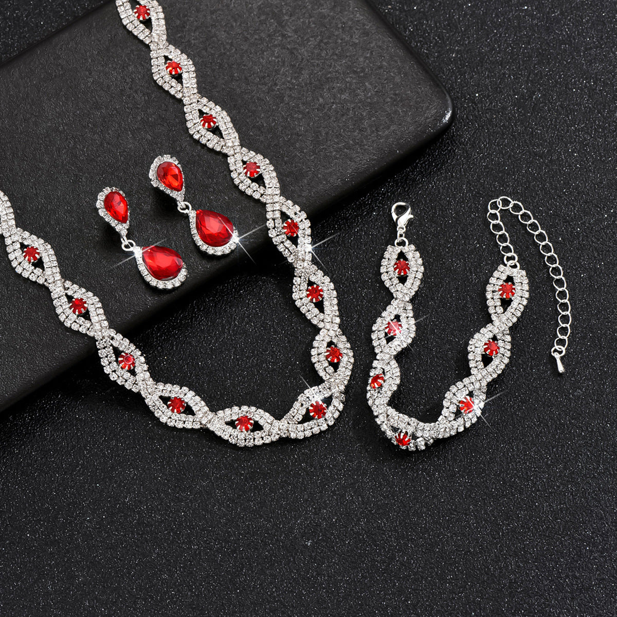 Cross-Border European And American Bridal Jewelry Necklace Bracelet Earrings Set Three-Piece New Year's Eve Dinner Dress Versatile Jewelry