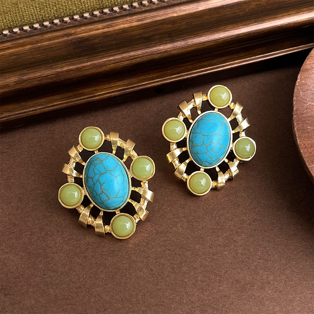 Vintage High-end Earrings Bold And Personalized Ear Cuffs