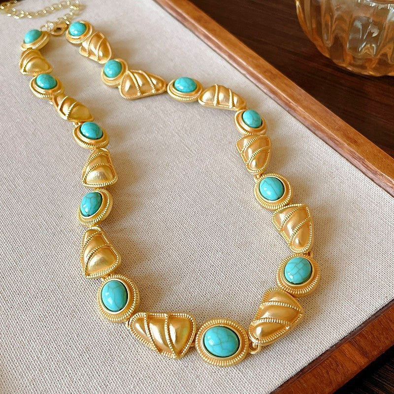 Second-Hand Vintage Jewelry With Diamond-Encrusted Flowers And Heart Necklaces, Retro Elegant Clavicle Chains, Light Luxury And High-End Necklaces