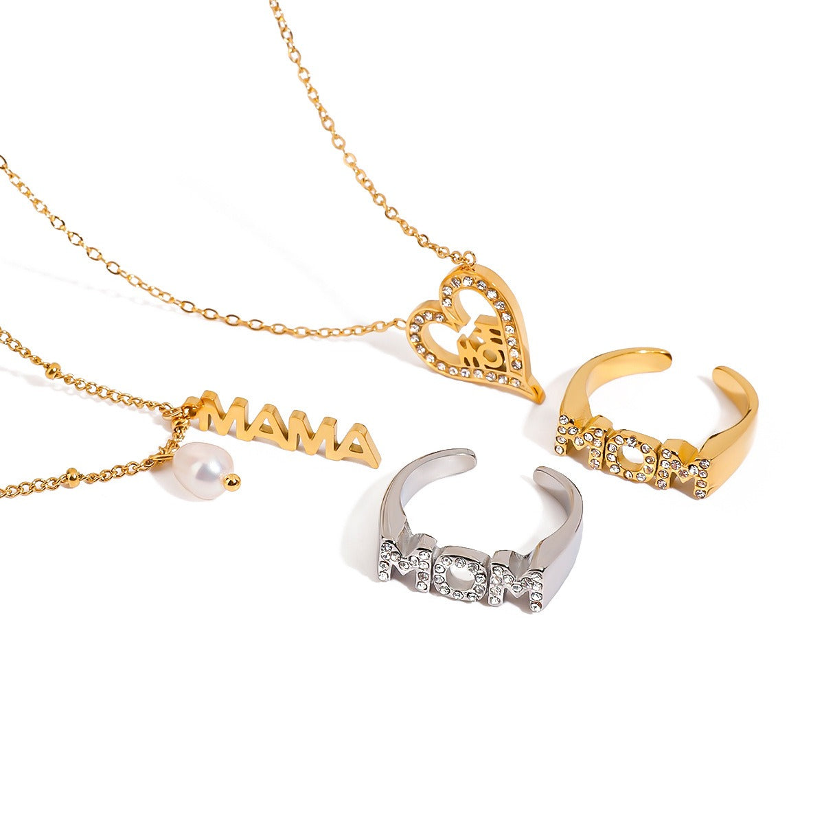 18K gold heart with the letters "MOM" exquisite design of the necklace and ring set