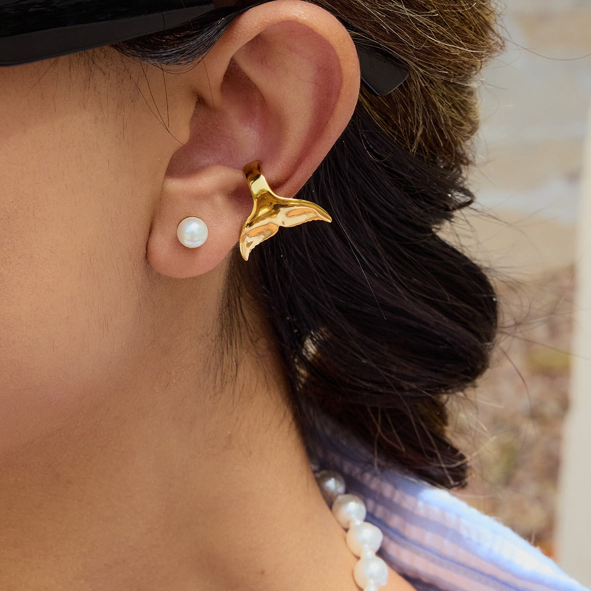 18K goldfish tail design exquisite and noble earrings