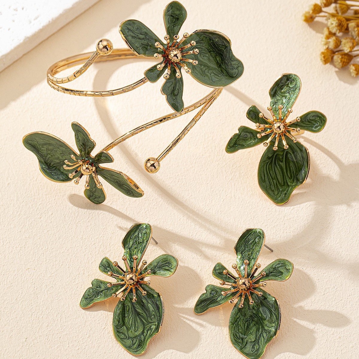 Natural Pearl Flower Earring Set