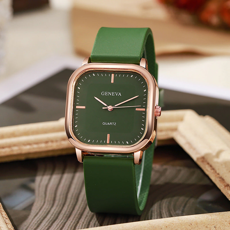 Women's Silicone Strap Fashionable Rose Gold Watch