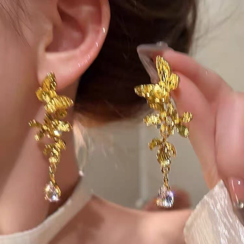 925 Silver Needle Internet Celebrity Same Style Gold Earrings Women's Light Luxury High-end Elegant All-match Earrings Retro New Earrings