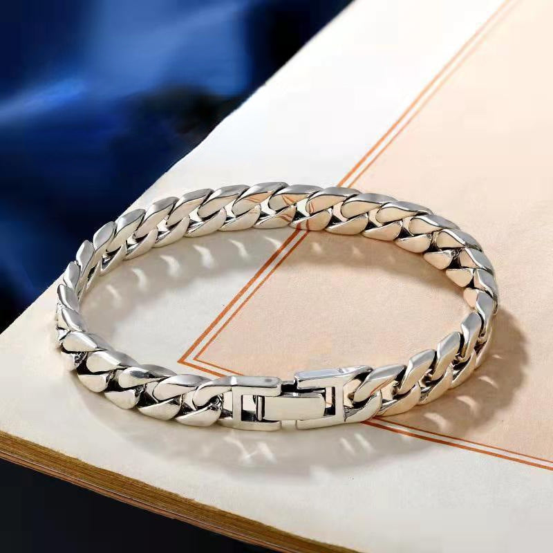 Interlocking Cuban Chain Bracelet