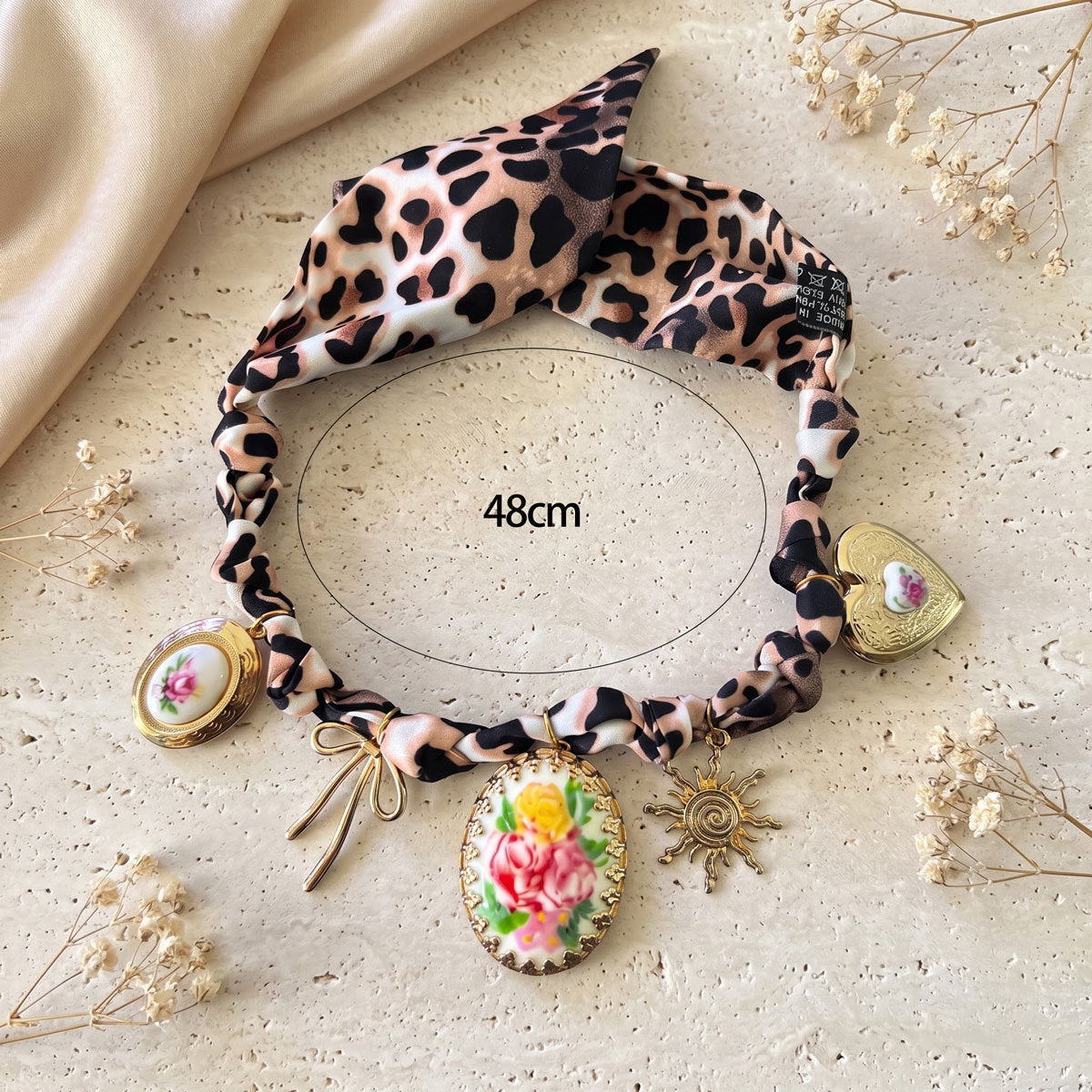 European American Style Unique Leopard Print Heart Pendant Necklace For Women, Inlaid Gemstone Clavicle Chain, Niche Neck Jewelry
