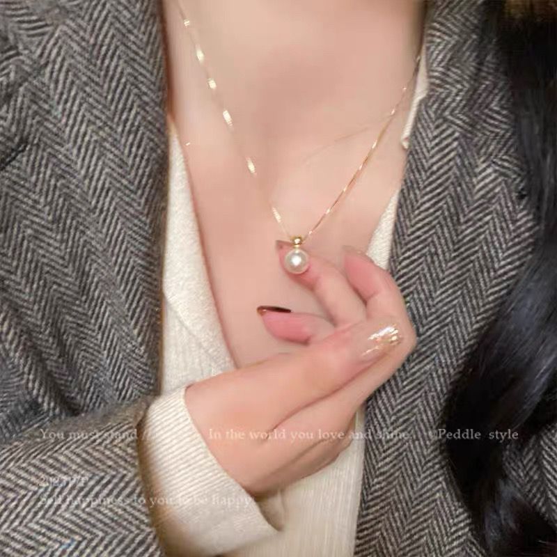 S925 Sterling Silver Pearl Necklace For Women, Niche Design, Light Luxury, Stylish And Versatile, High-End Clavicle Chain Accessory, Trendy