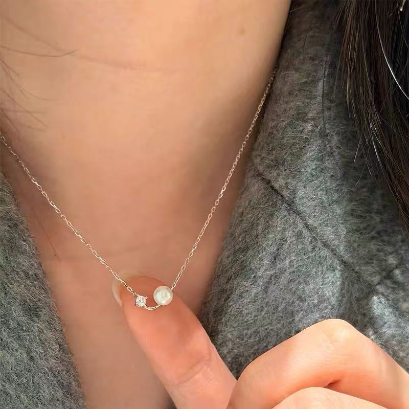 S925 Sterling Silver Pearl Necklace For Women, Niche Design, Light Luxury, Stylish And Versatile, High-End Clavicle Chain Accessory, Trendy