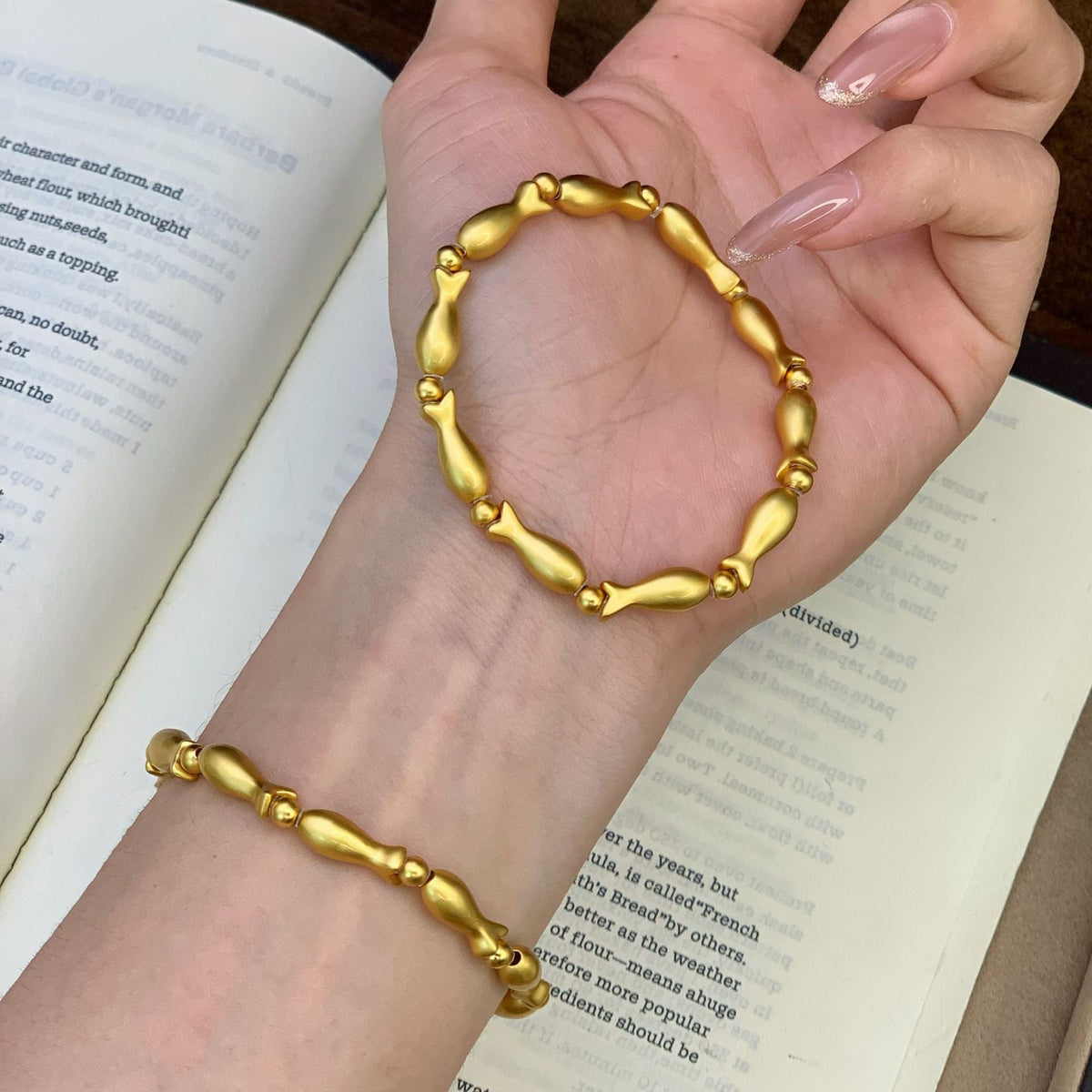 24K Gold-Plated Strong Color-Retaining New Chinese-Style Small Yellow Fish Bracelet With Koi Design, Light Luxury Jewelry