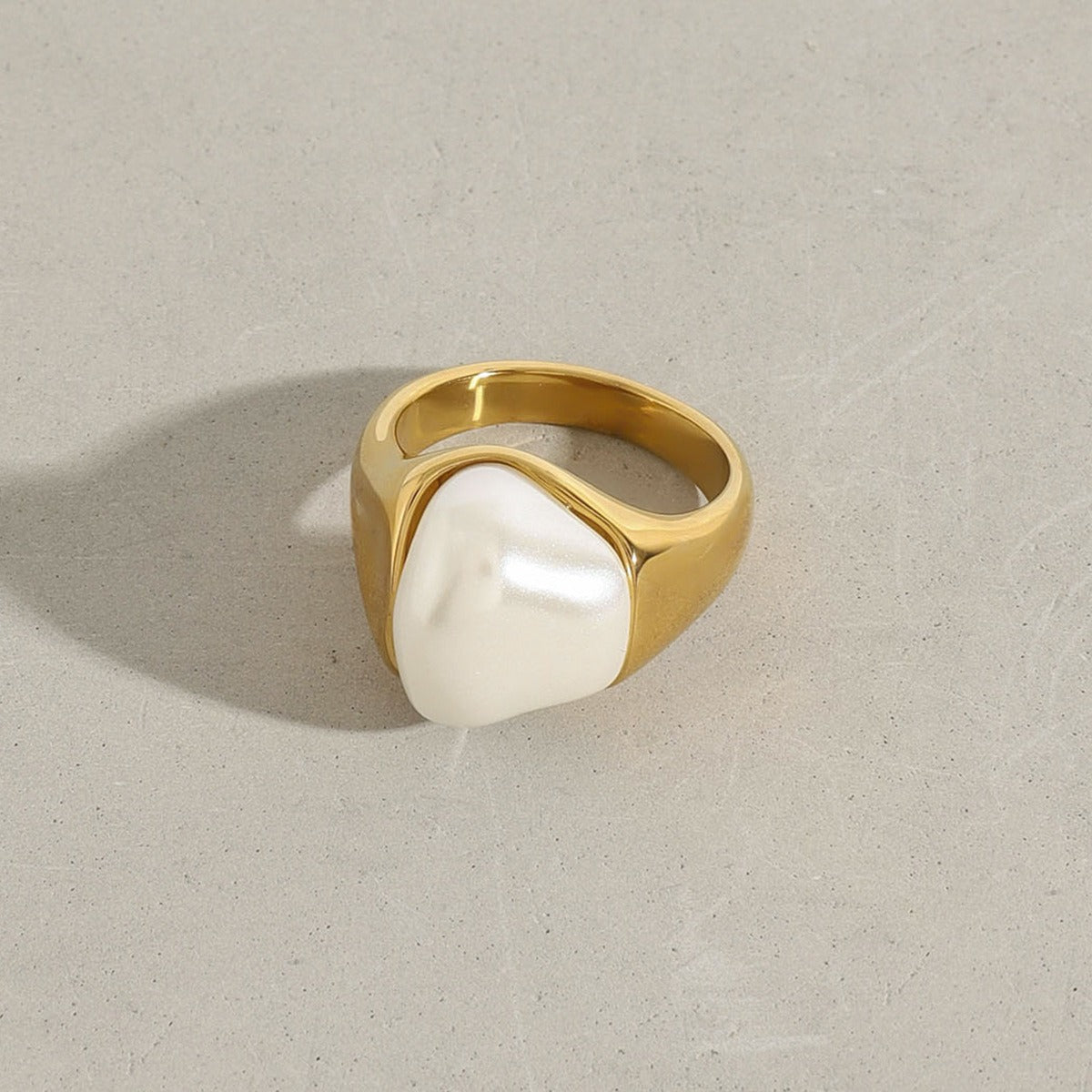 18K gold inlaid irregular pearl design trendy personality ring