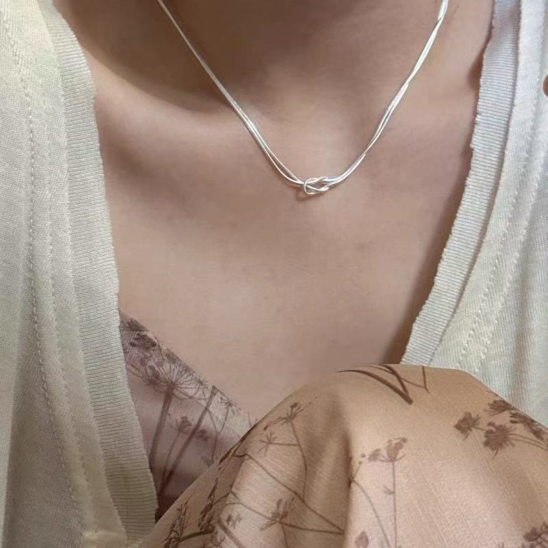 S925 Sterling Silver Pearl Necklace For Women, Niche Design, Light Luxury, Stylish And Versatile, High-End Clavicle Chain Accessory, Trendy