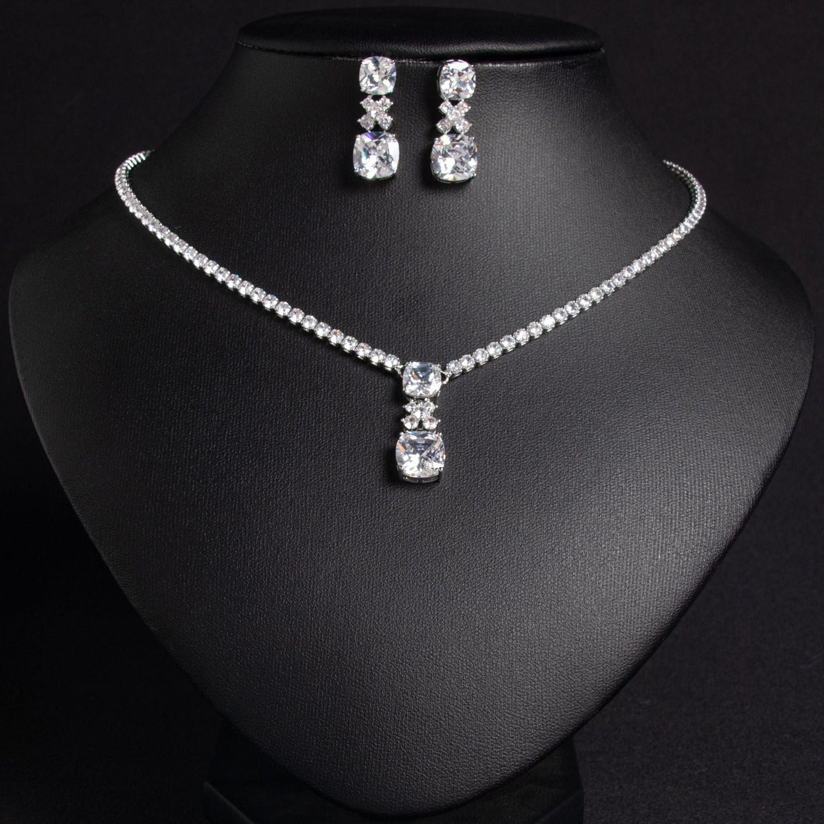 Cross-Border Small Square Bridal Necklace Women's Clavicle Chain Light Luxury Niche Design Simple Zircon Pendant Earrings Necklace