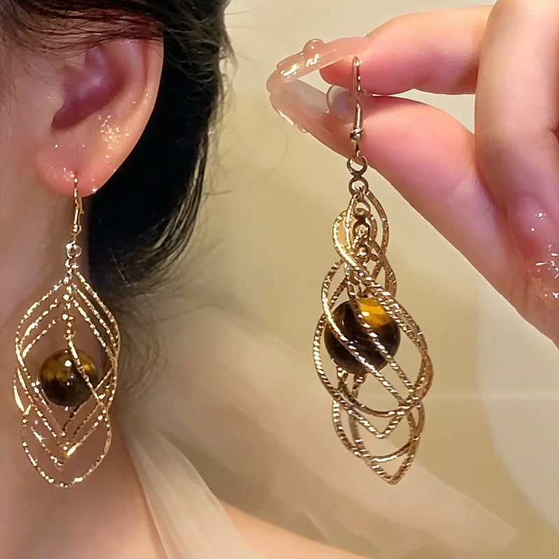 French Vintage Style Resin Round Tassel Hook Earrings For Women, Niche High Sense Elegant Light Luxury Delicate Versatile Ear Jewelry