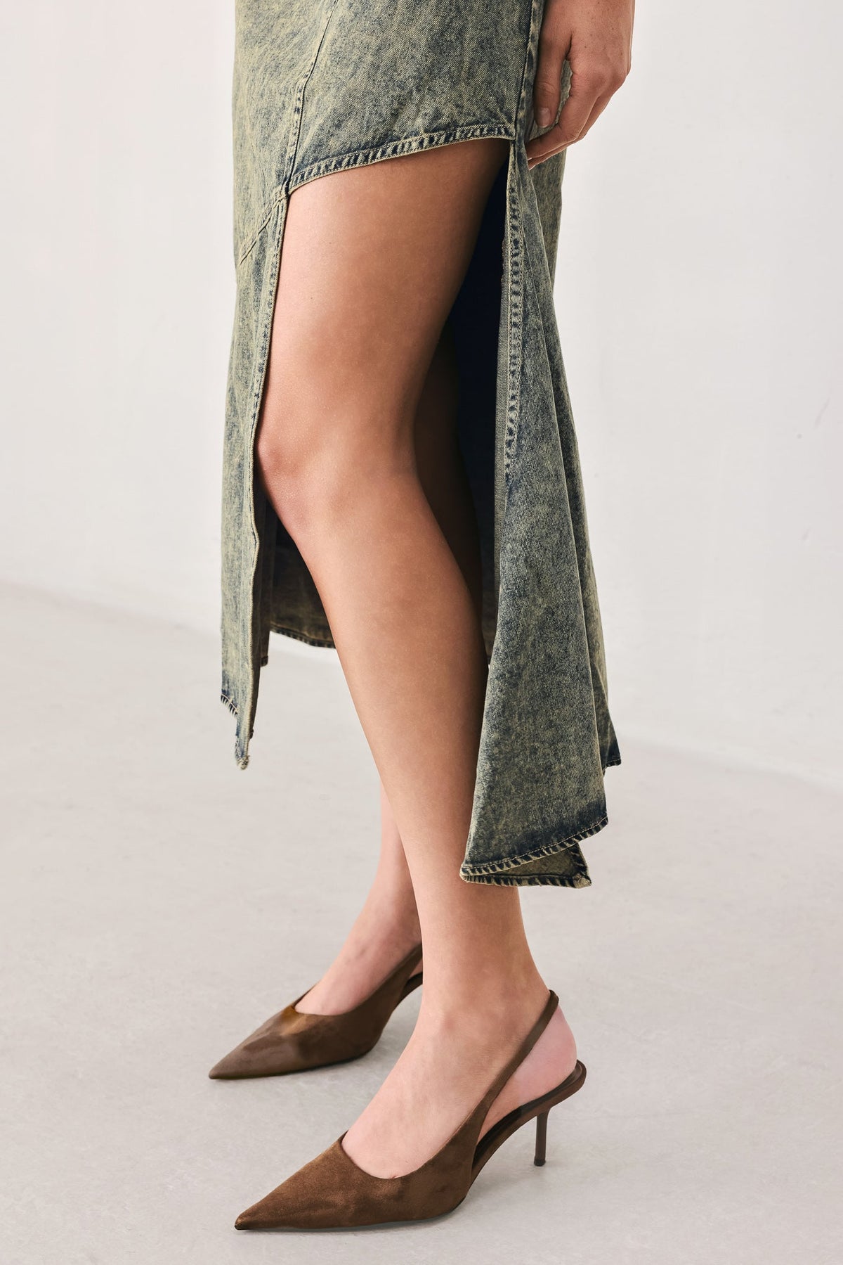 EXOTIC BREEZE DENIM MIDI DRESS