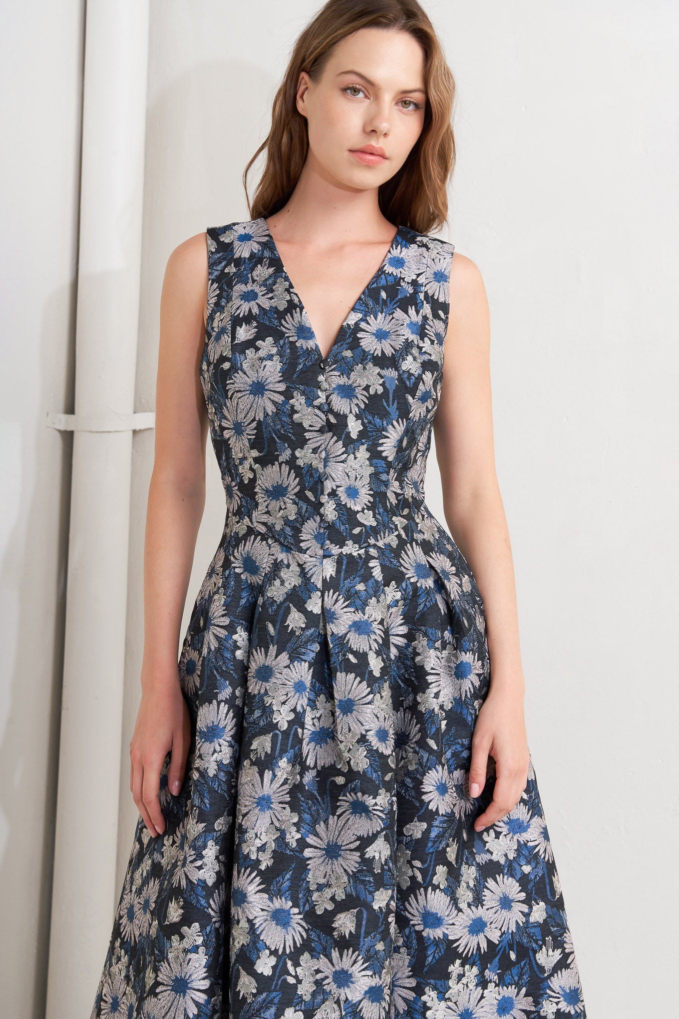 LUX BLOOMING WOVEN JACQUARD MIDI DRESS