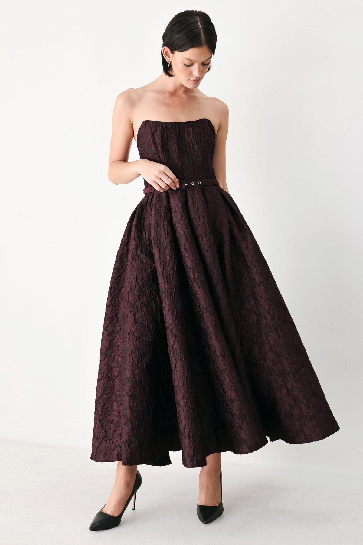BURGUNDY COUTURE SWAY WOVEN MIDI DRESS