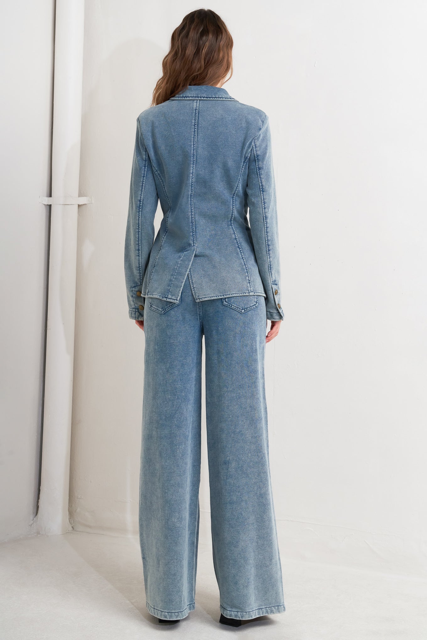 TAILORED FRAME FRENCH TERRY BLAZER