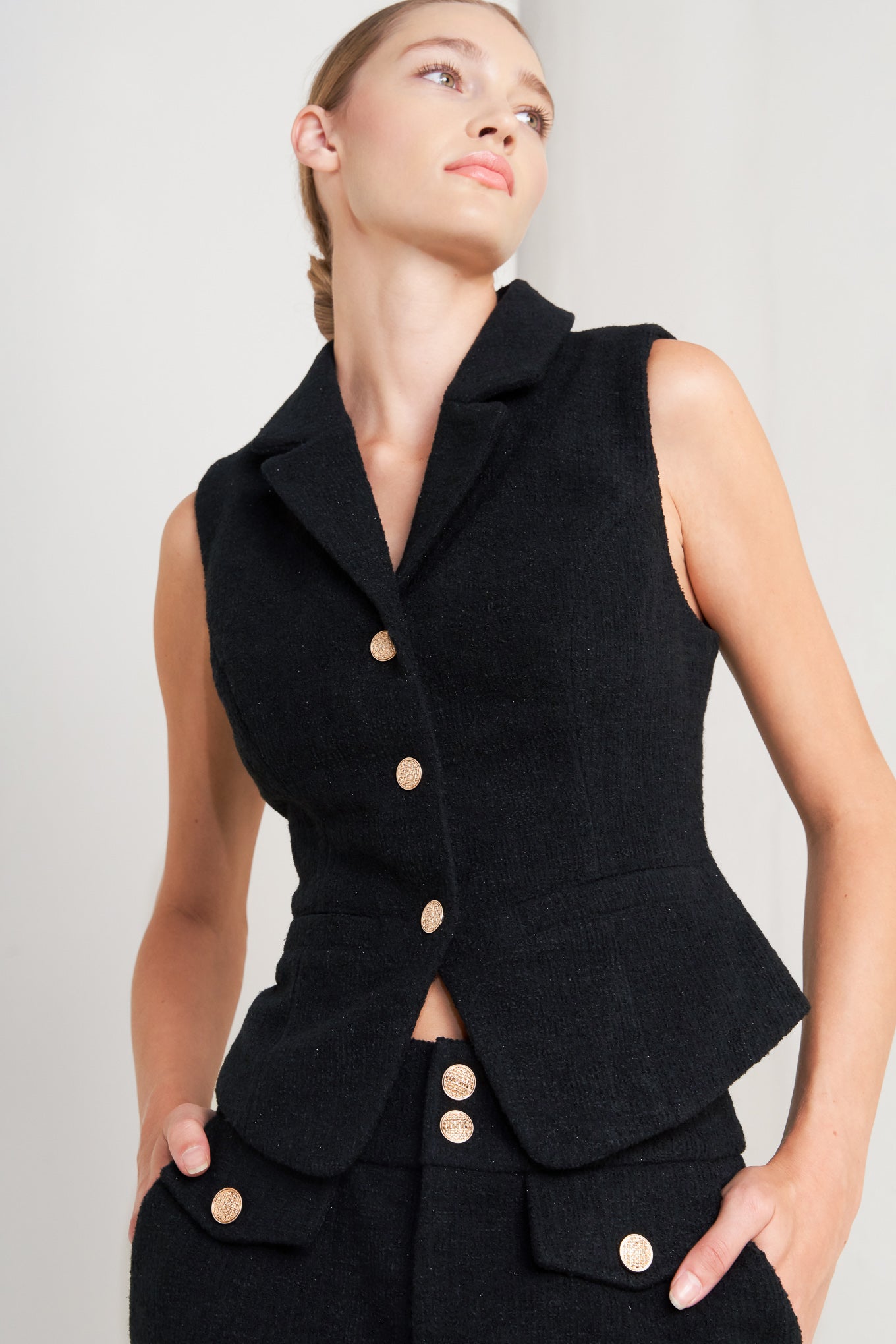 PRESTIGE VOLUME BLACK WOVEN VEST