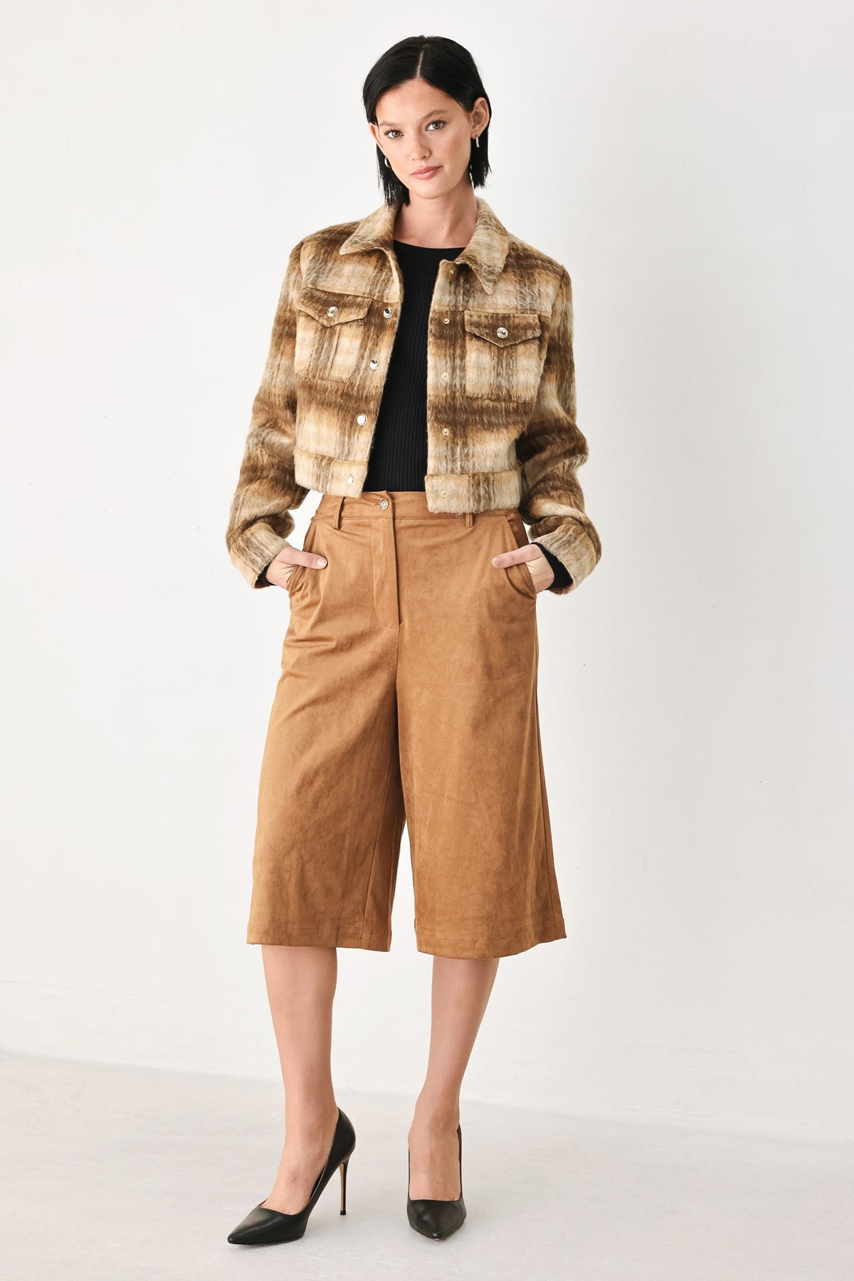 AUTUMN IN ASPEN PLAID CROP JACKET