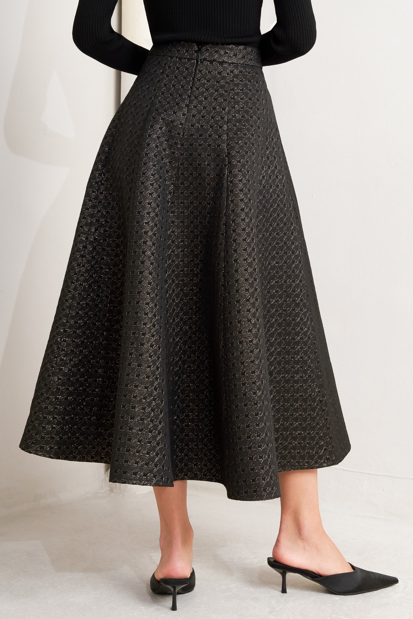 EVENING SCULPT METALLIC WOVEN CIRCLE SKIRT