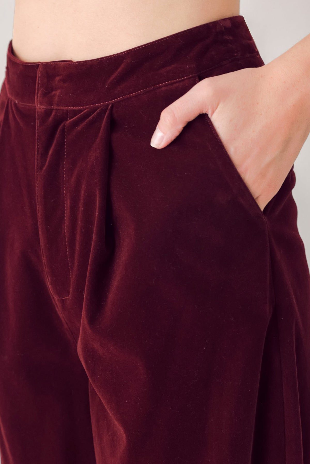 COY CHARM VELVET PANTS