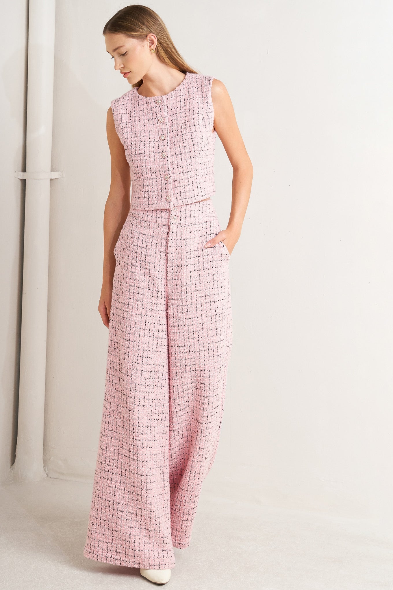 ROSÉ EDGE ENSEMBLE TWEED PANTS