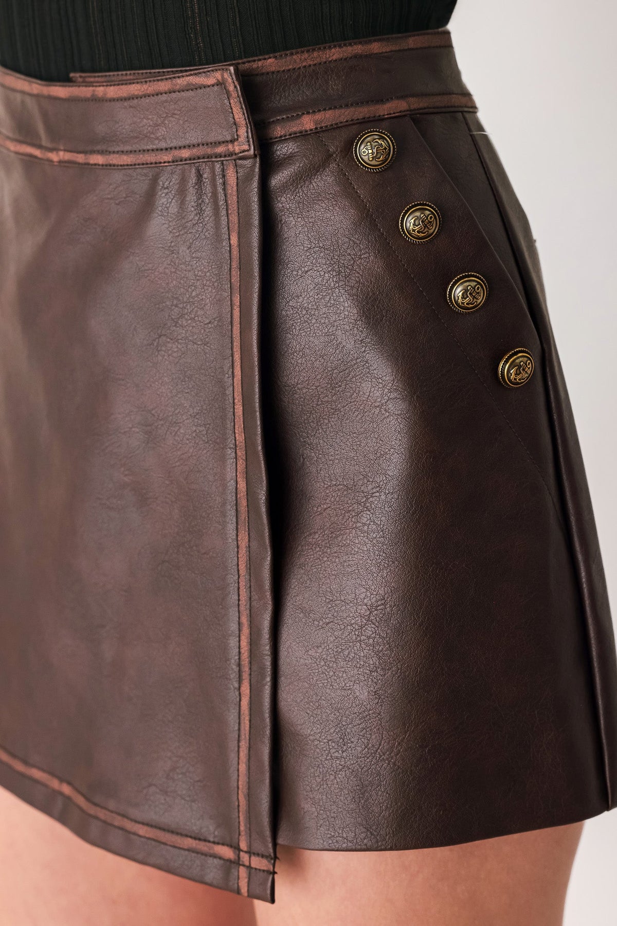 SADDLE STREET BROWN FAUX LEATHER WRAP SKORT