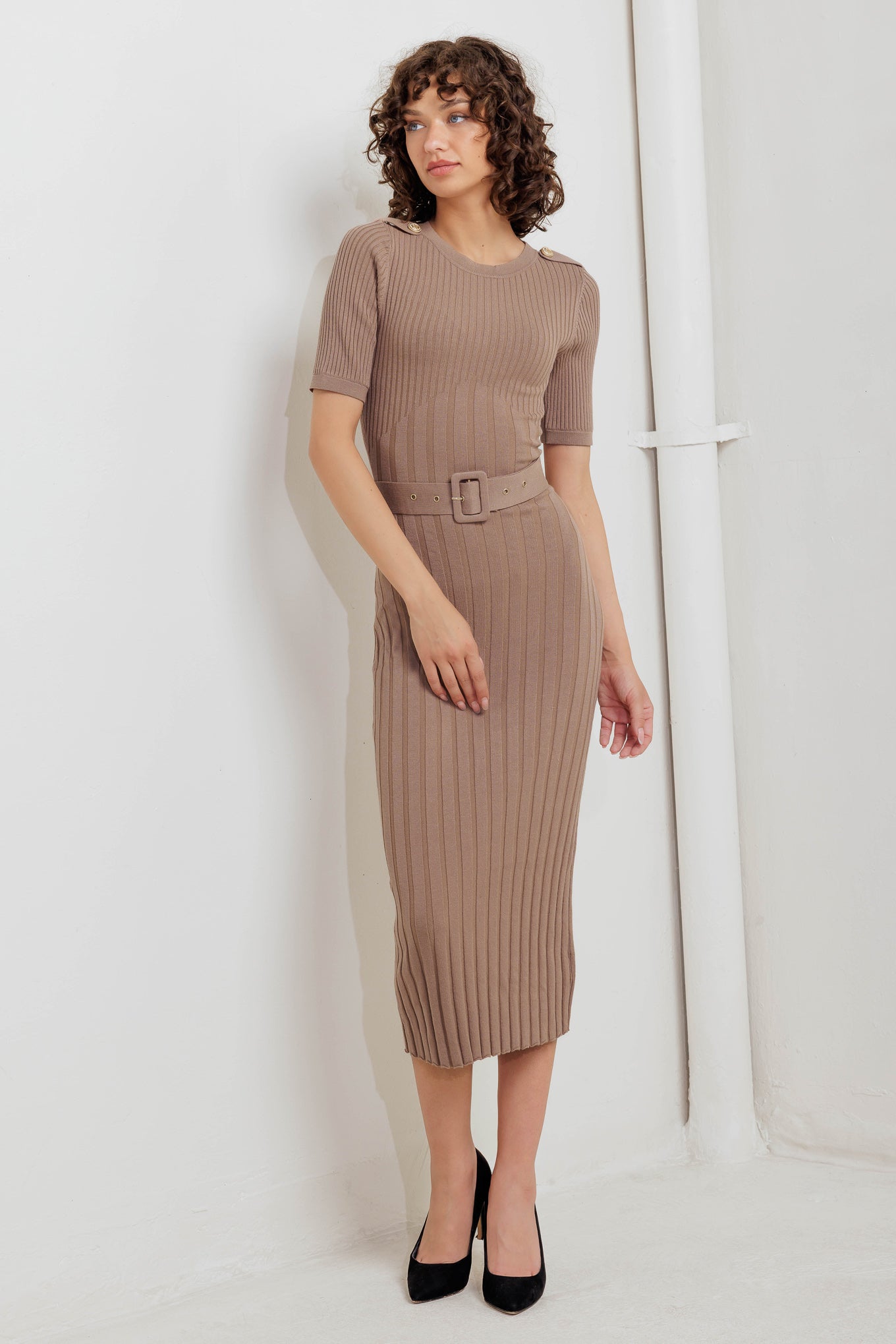 STRUCTURED CHIC SWEATER MIDI DRESS