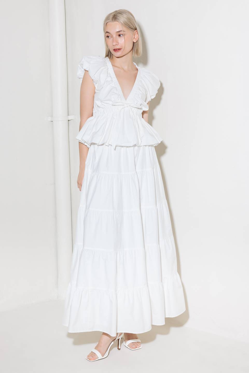 SLOW DOWN IN WHITE WOVEN TOP