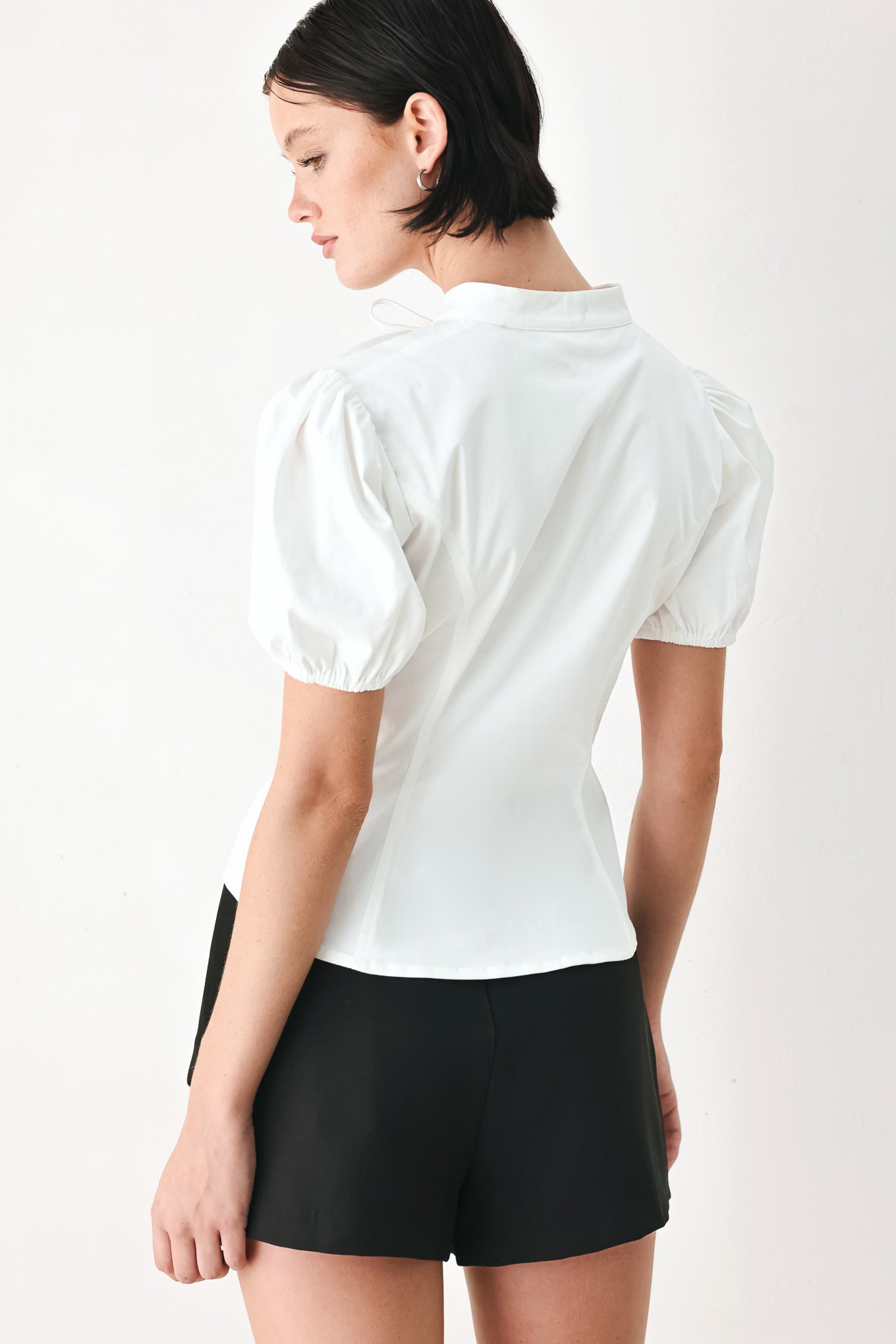 WHITE ROSE DAYDREAM WOVEN TOP