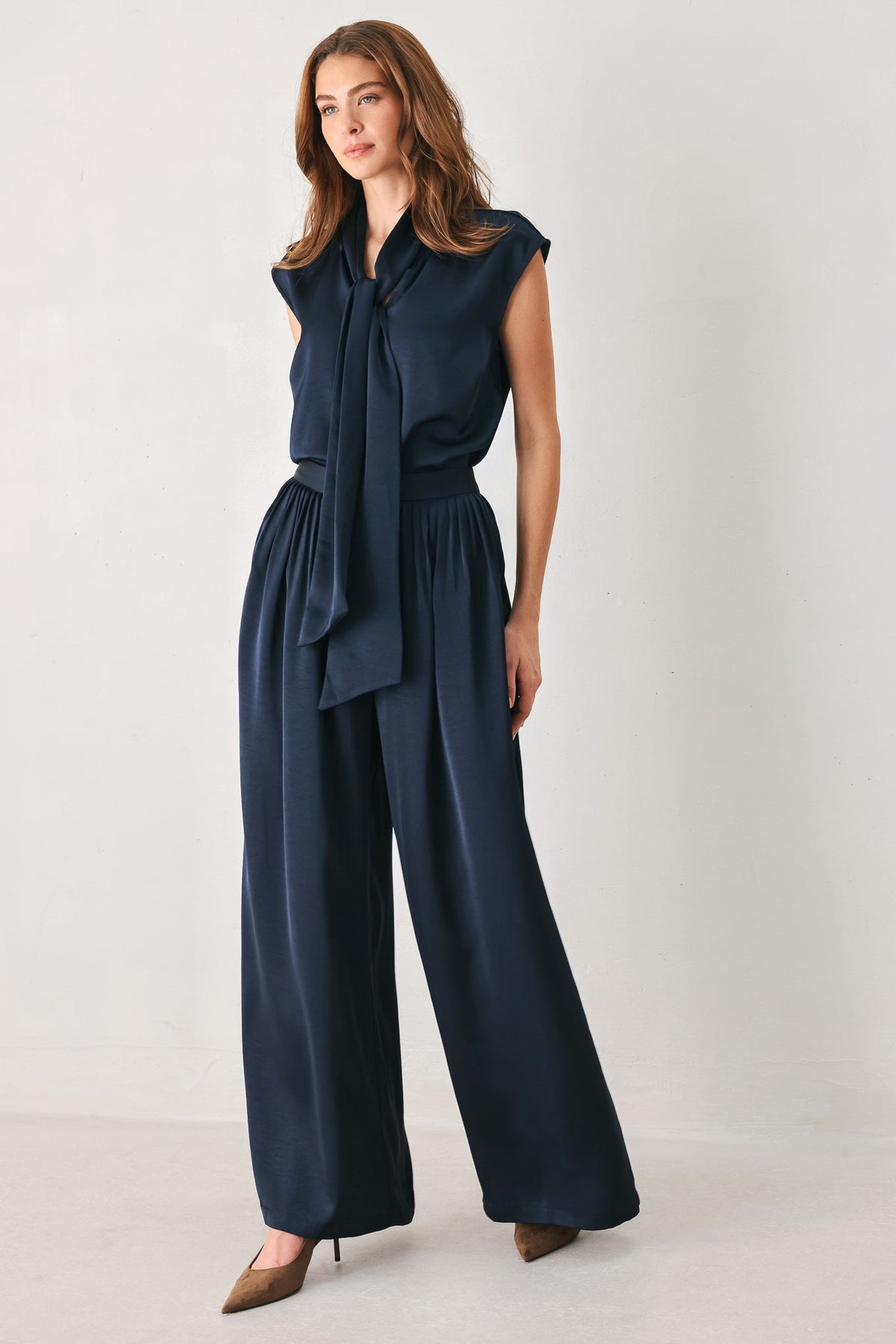NAVY KNOT NAVY TIE-FRONT SLEEVELESS TOP