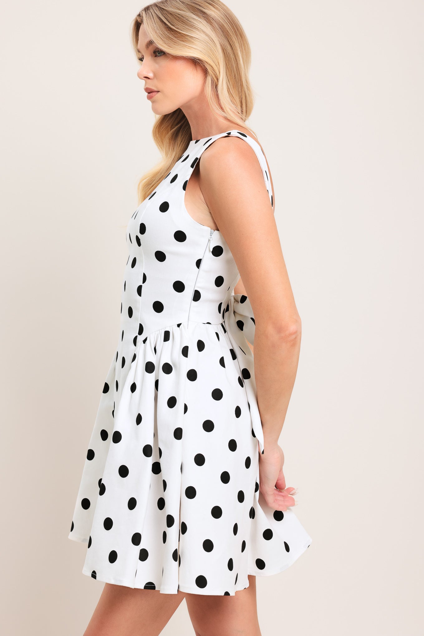 [PREORDER] SPOTLIGHT LOVE DOT WOVEN MINI DRESS