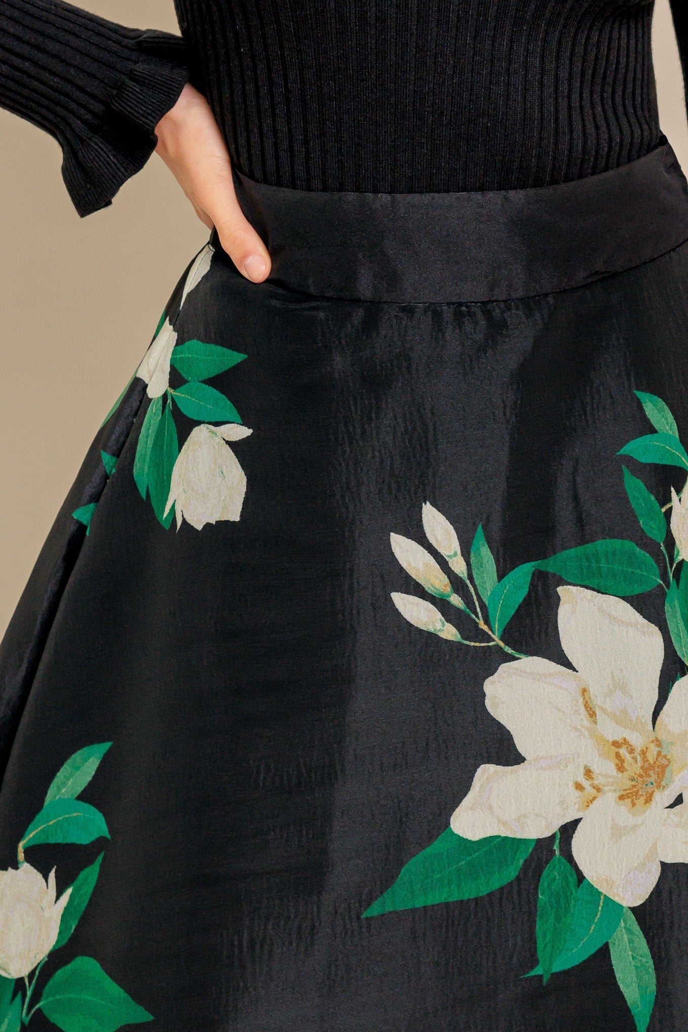 ELEGANT WILDFLOWER WOVEN MAXI SKIRT