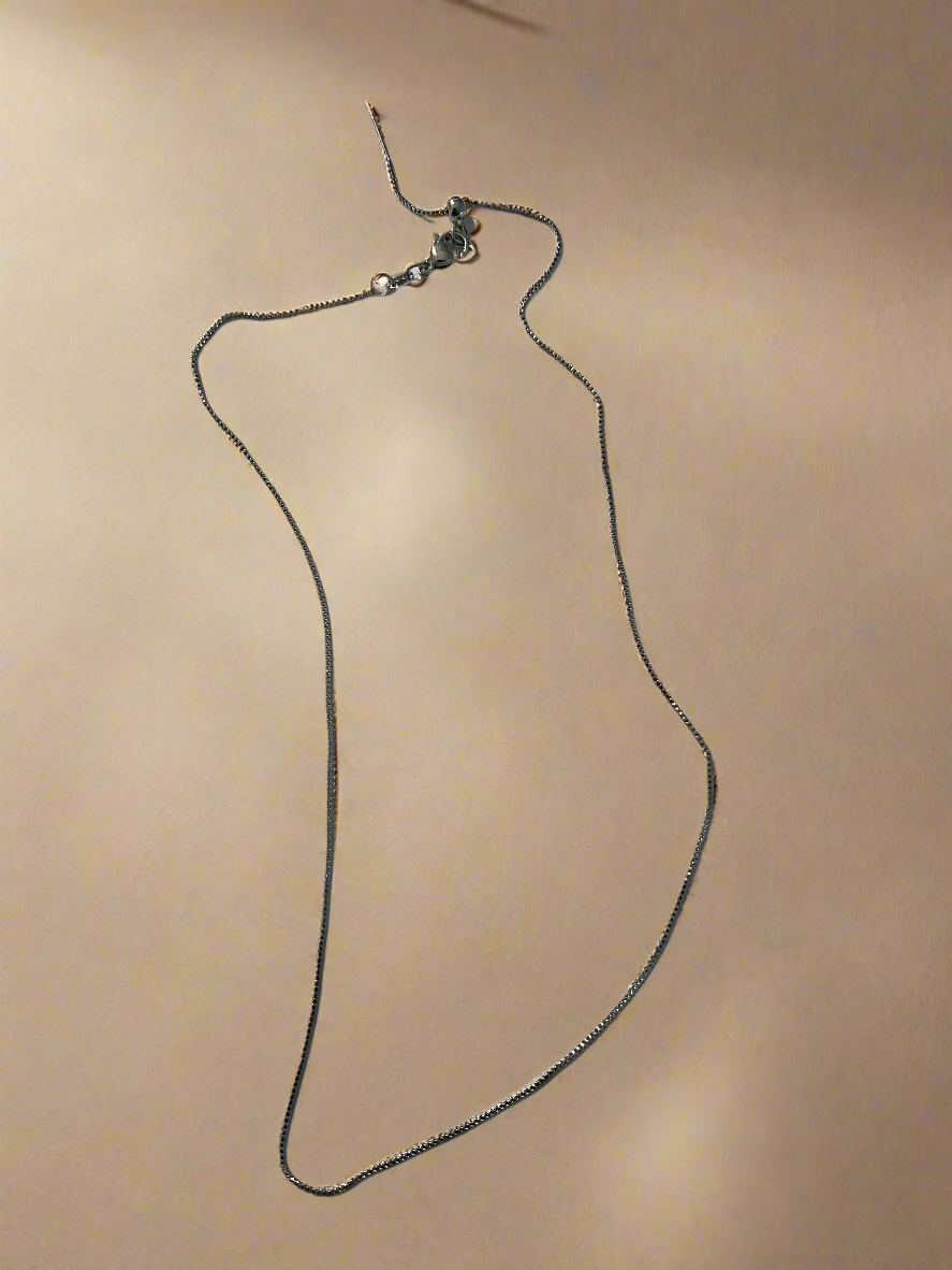 Sleek Box Chain Threader Necklace