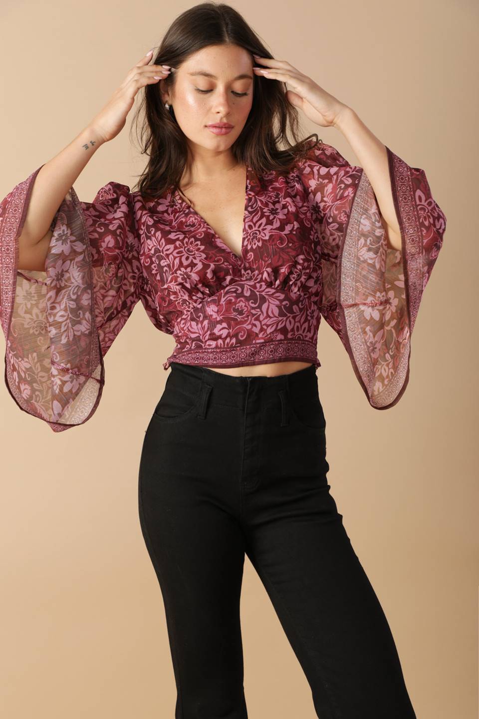 MOMENT IN TIME WOVEN CROP TOP