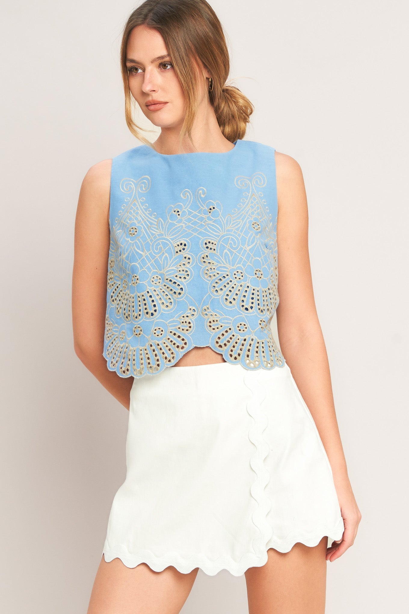 SKY BLOOM WOVEN EYELET TOP
